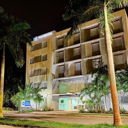 Best Western Puerto Gaitan Exterior photo